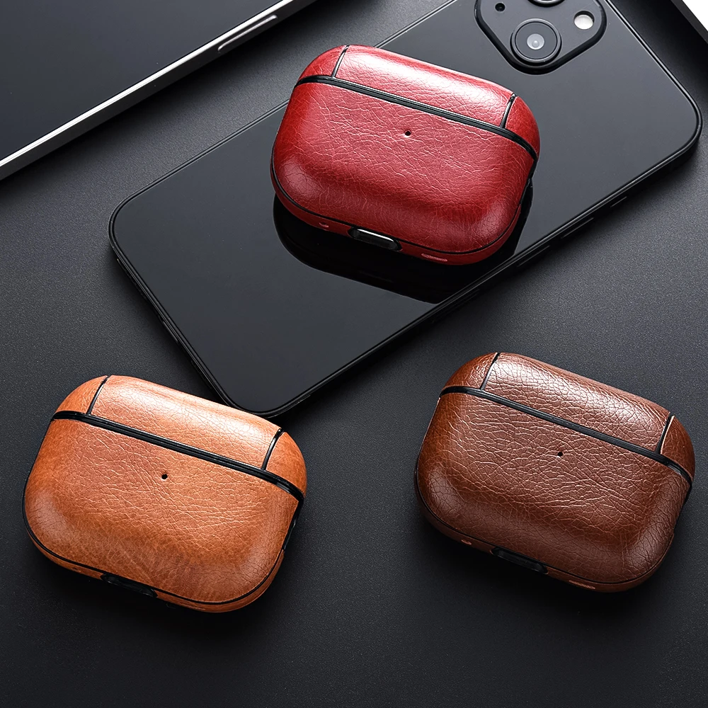 Ảnh khách chụp các màu vỏ da AirPods