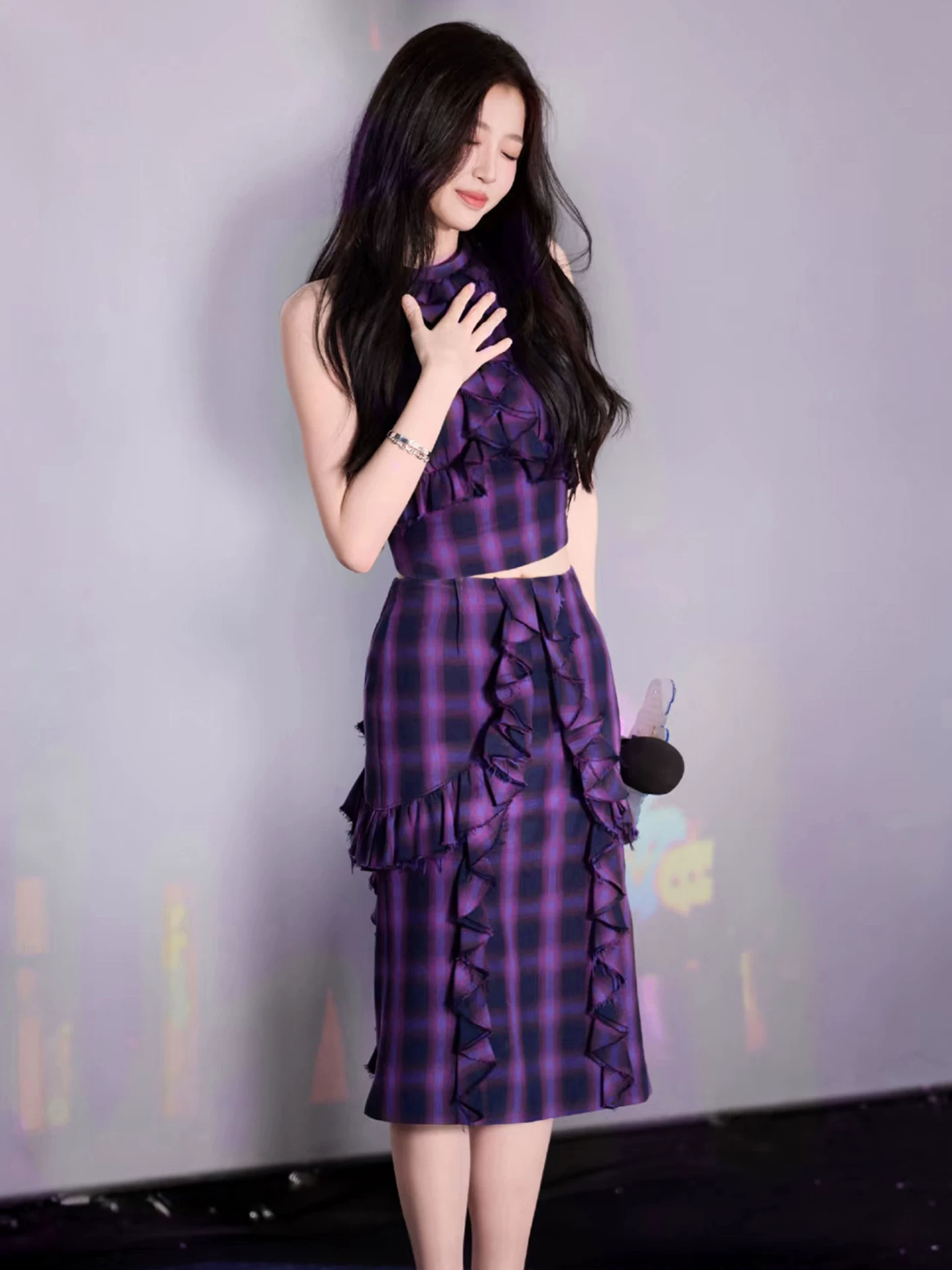 Set áo yếm bèo và chân váy caro tím ombré