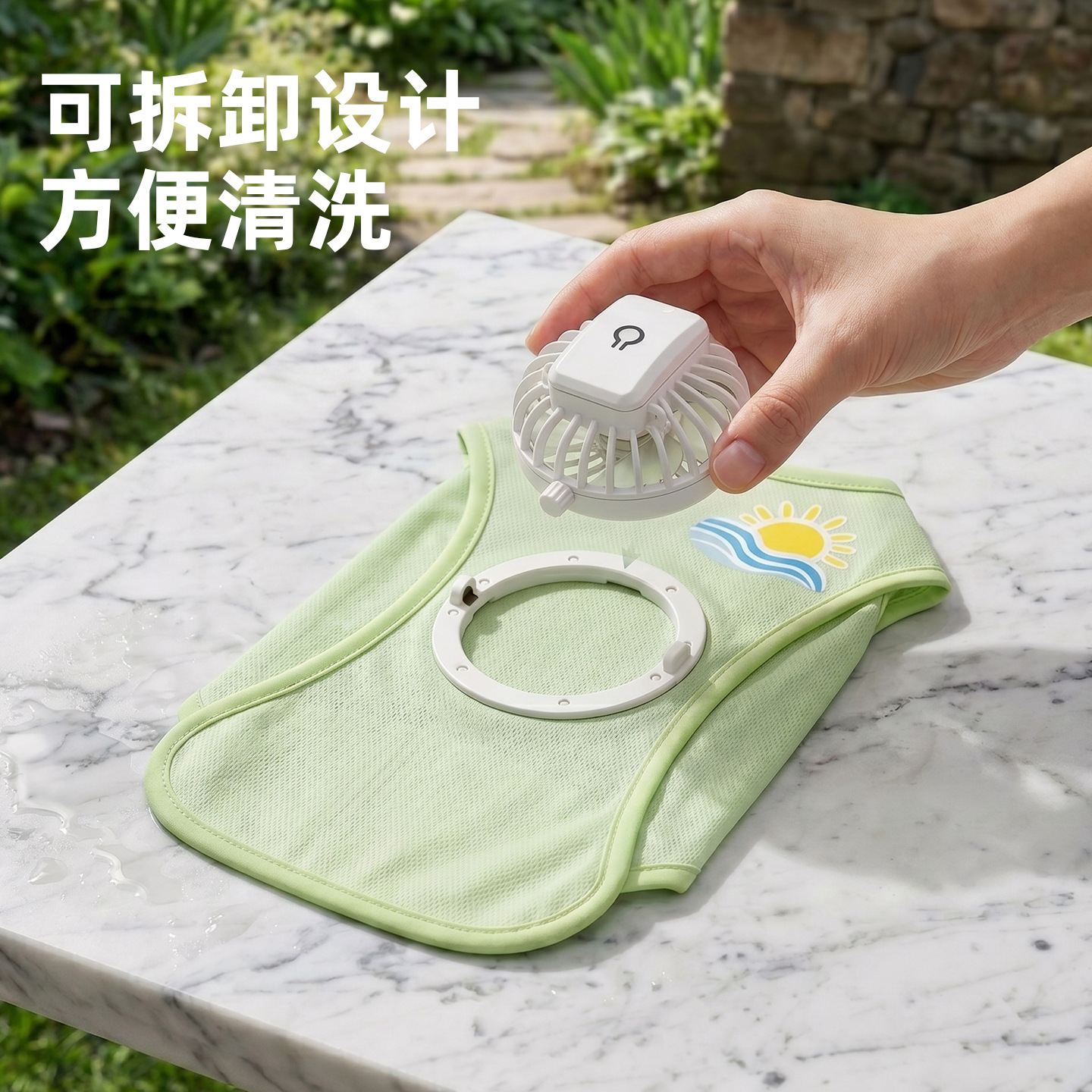 Tháo rời quạt khỏi áo để giặt